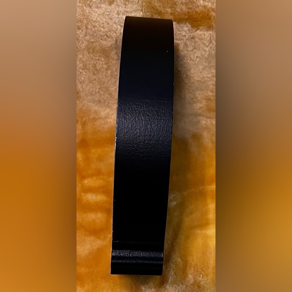 THE ADDAMS FAMILY: WEDNESDAY BACKED BY A SPIDER WEB HOLDING A KNIFE. WOOD BLOCK. - Picture 6 of 6